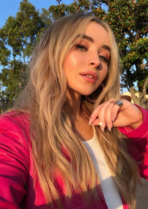 sabrina carpenter site.